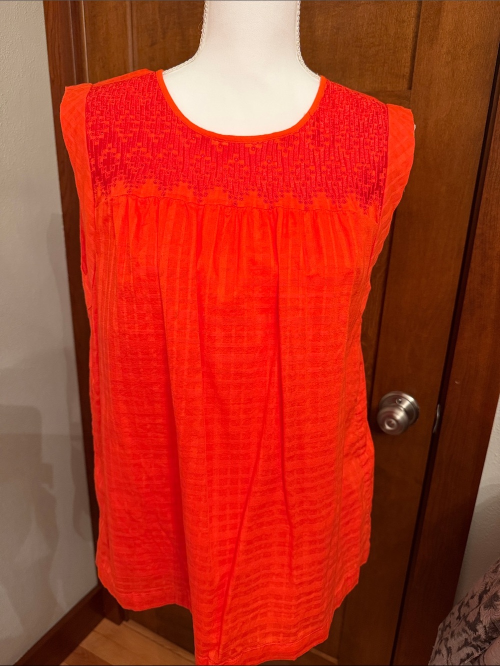 J Crew Women’s Orange Sleeveless Smocked  Button-Back Top